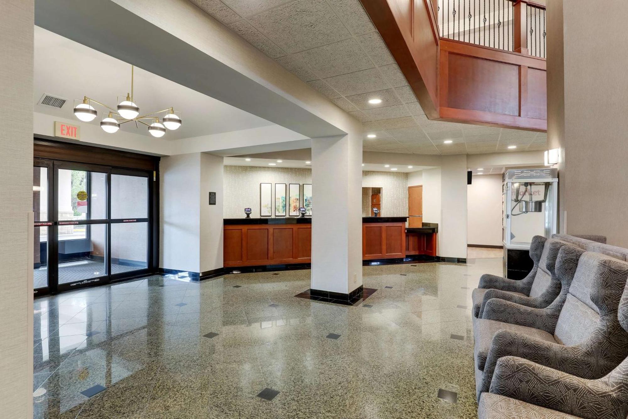 Drury Inn & Suites Birmingham Lakeshore Drive Kültér fotó